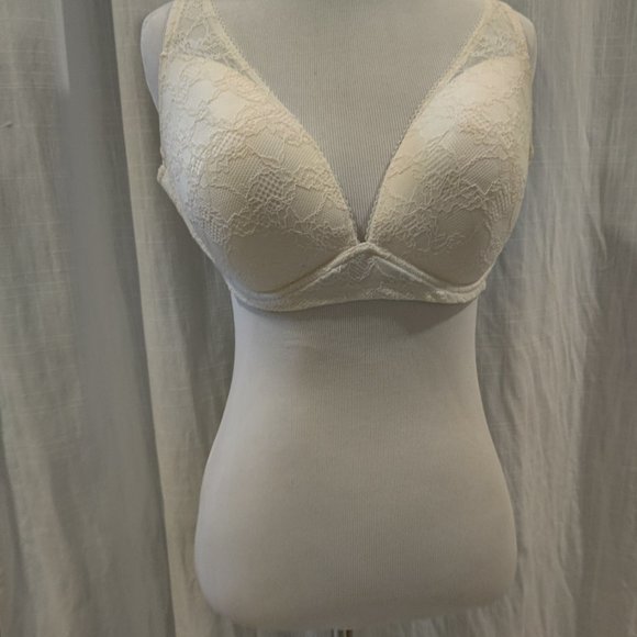 Shape Lift Wireless Bra - Picture 2 of 3